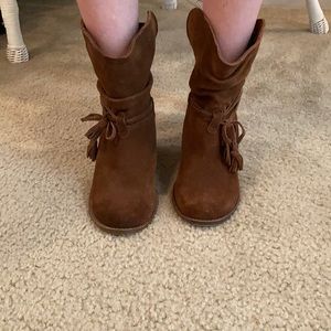 MIA Peter Pan boots